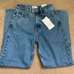 Zara Classic Mom Fit Jeans
